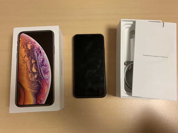 아이폰XS 골드 64기가 후면파손 65만 (탈옥가능)--2