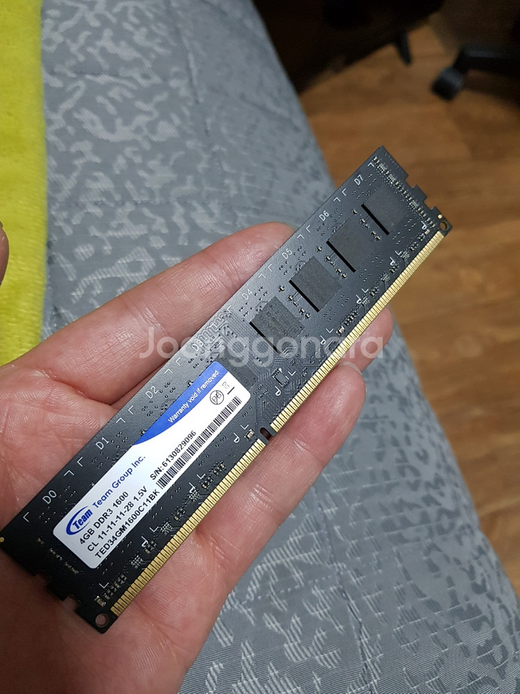 팀그룹 ddr3 4gb 팝니다. pc3-12800--0
