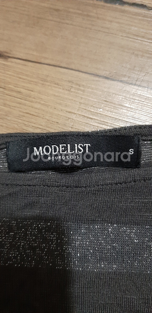 여성 라운드티셔츠(MODELIST)--1