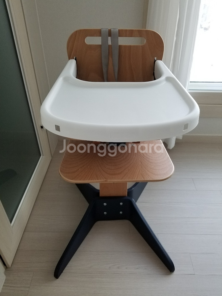 세이지폴 식탁의자--0