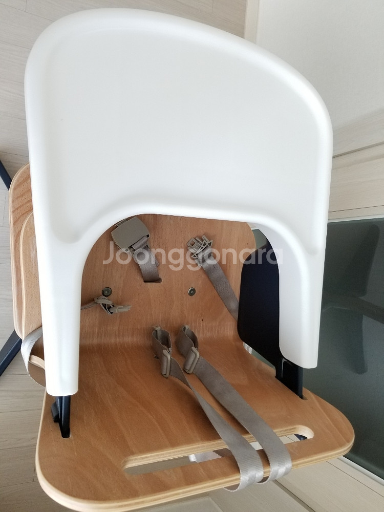 세이지폴 식탁의자--1