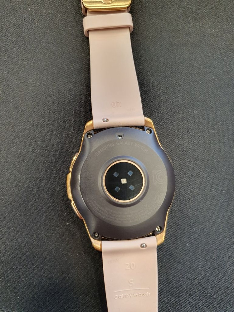 갤럭시워치 42mm R815 판매합니다. 서산직거래--2