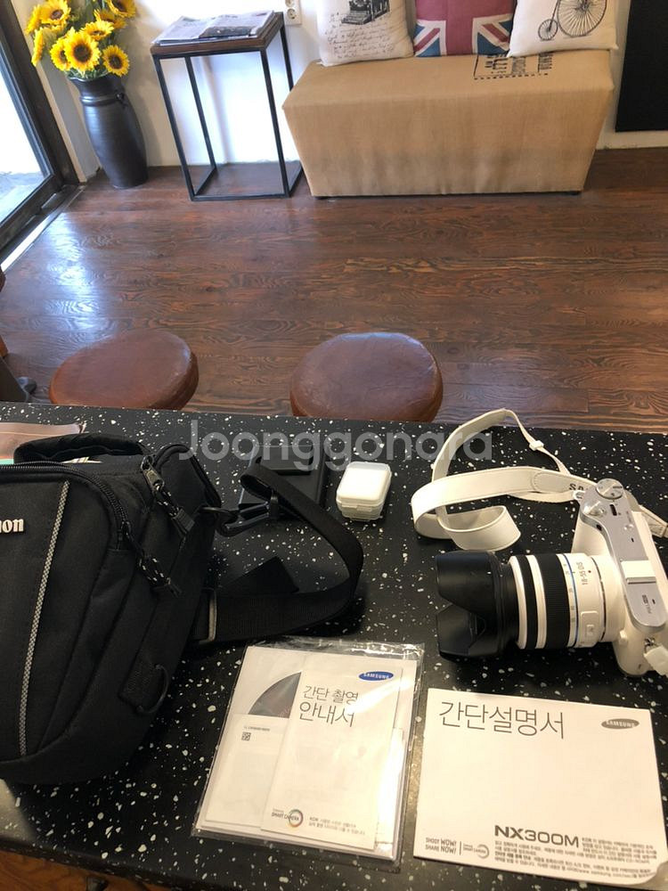 삼성NX 300M. 미러리스 카메라. 팔아요--0