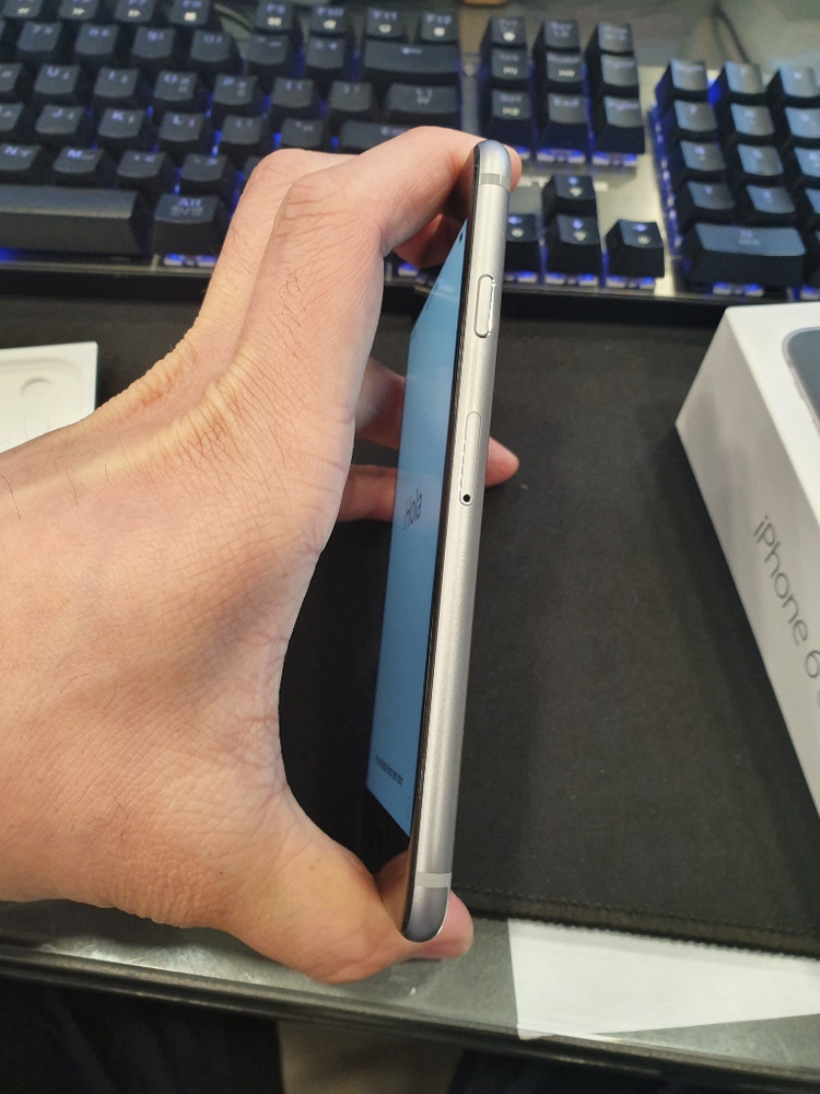 아이폰6S 32기가 A급 팝니다. 서산직거래--2