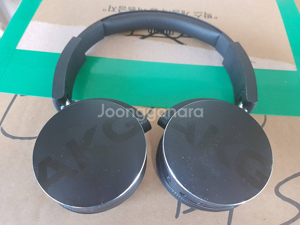 AKG Y50BT
--0