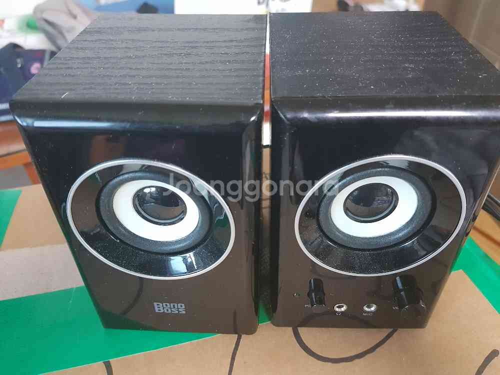 AKG Y50BT
--6