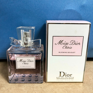 디올 블루밍부케 향수