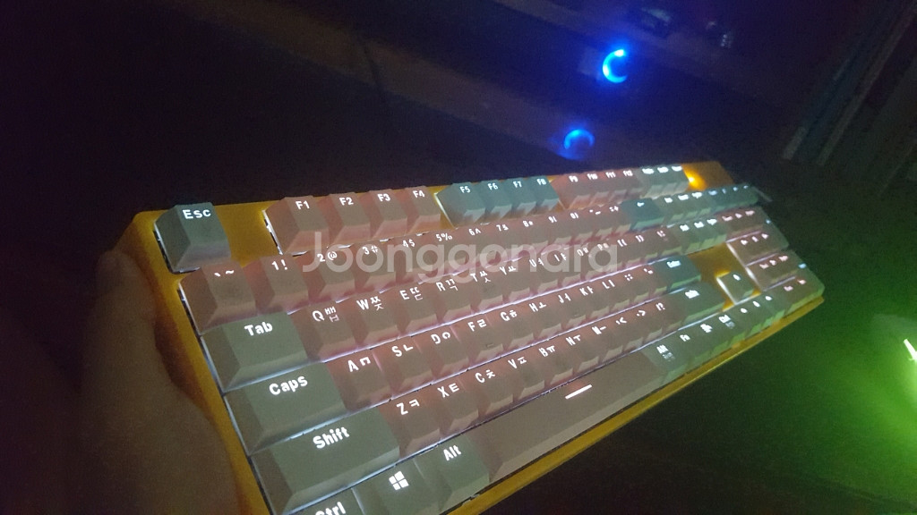 청축키보드 로 갈축키보드랑교신--1