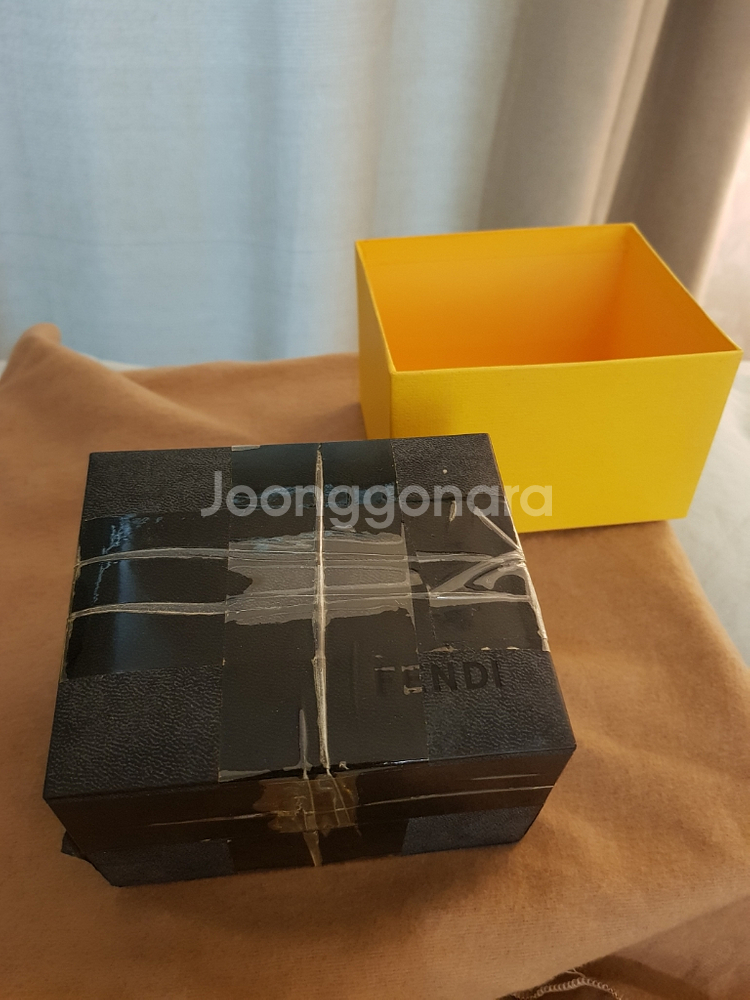 펜디 남성 시계 --2