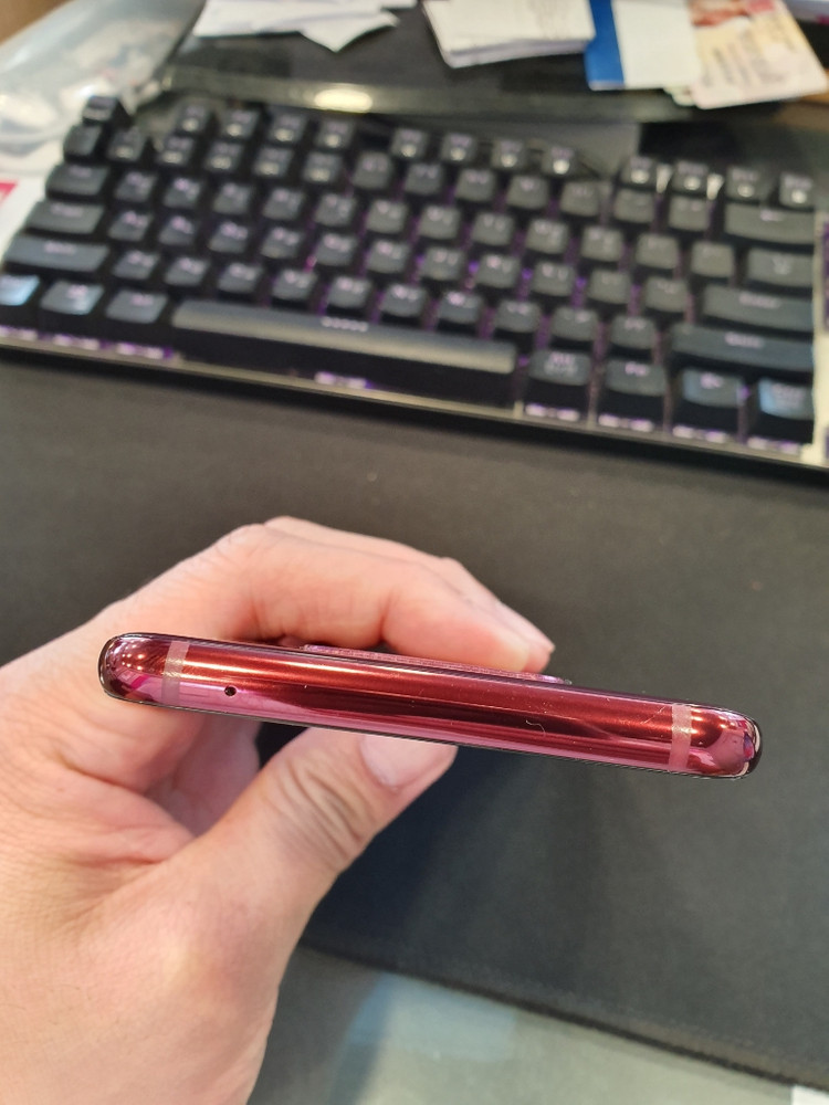 V40 레드 정상해지 128기가 팝니다. 서산직거래--3