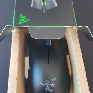 RAZER Deathadder Essential