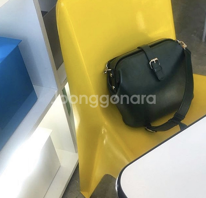 노멀펄슨 브레드백--0