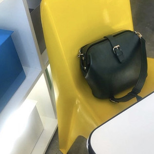 노멀펄슨 브레드백