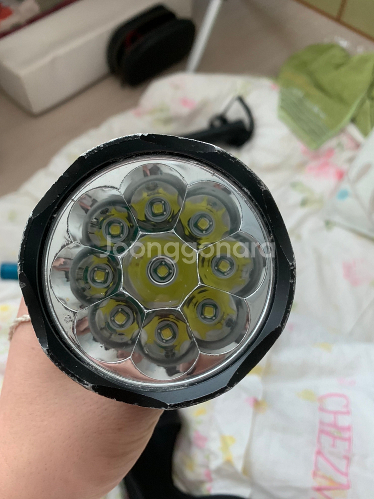 TRustfire손전등팝니다 --4