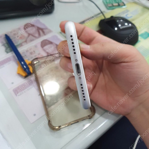 (가격내림)대구 아이폰8 화이트 64g 판매 or교환