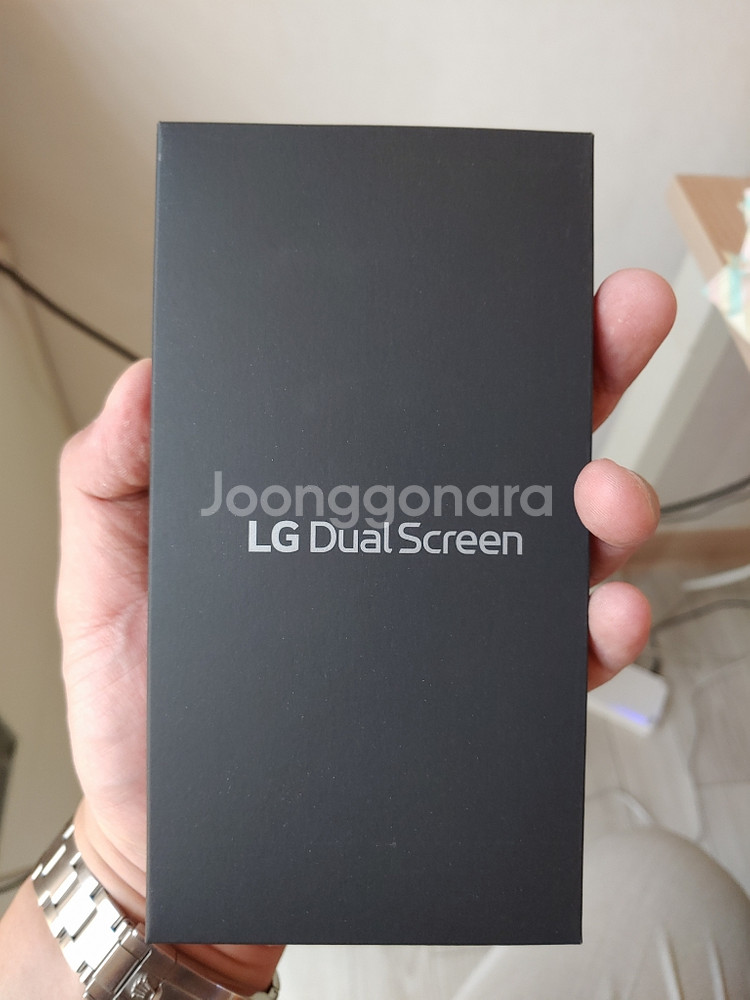 lg v50듀얼스크린 미개봉 팝니다--2
