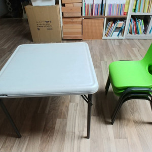 코스트코 어린이테이블 의자3개