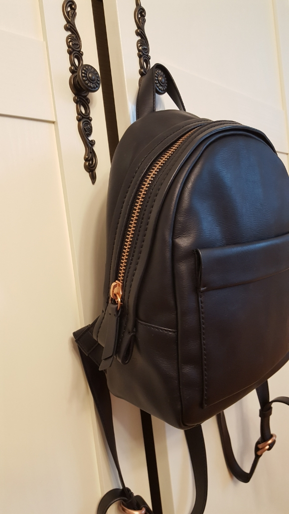 캘빈클라인 여성 미니 백팩 이미지