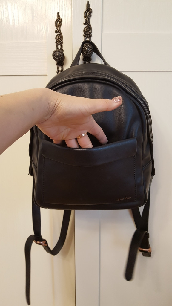 캘빈클라인 여성 미니 백팩 이미지