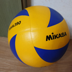 미카사 MVA390 배구공