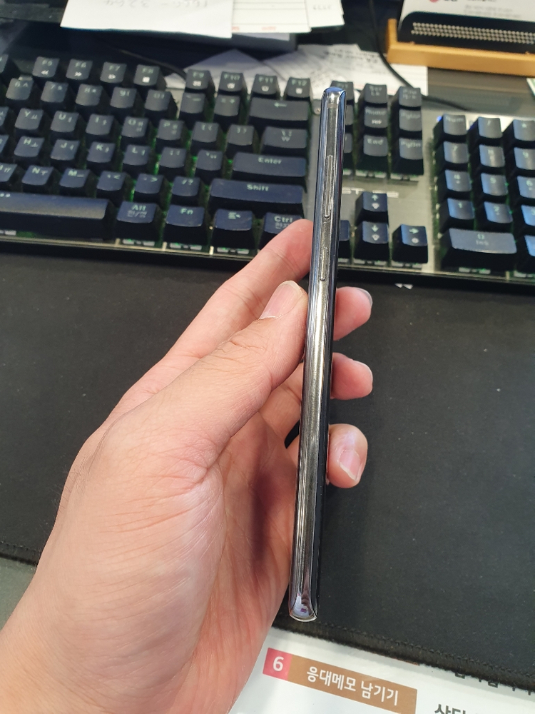 갤럭시 S10+ 128기가 블랙 정상해지 팝니다. 서산--3