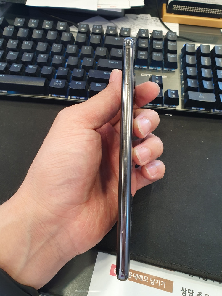 갤럭시 S10+ 128기가 블랙 정상해지 팝니다. 서산--4