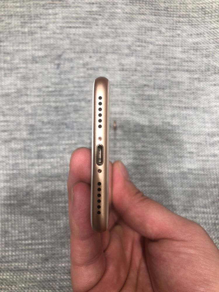 서울] 아이폰8 256G 골드--4