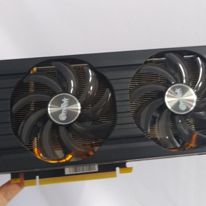 이엠텍 1070 ti 30만 팝니다.