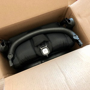 자동폴딩 휴대용유모차 팝니다(페도라L1매직)