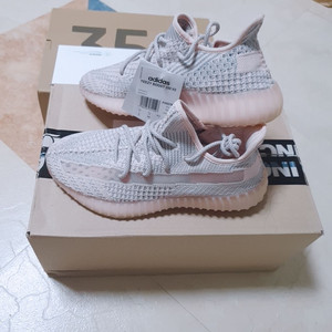 아디다스 이지부스트 350 신스 260size 팝ㄴ니다