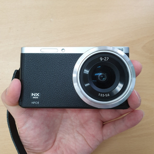 삼성 NX Mini 미러리스 카메라