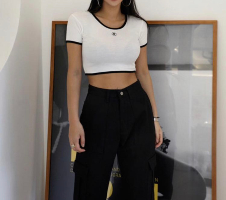 제니티셔츠 제니 샤넬 인간샤넬 샤넬크롭티 이미지