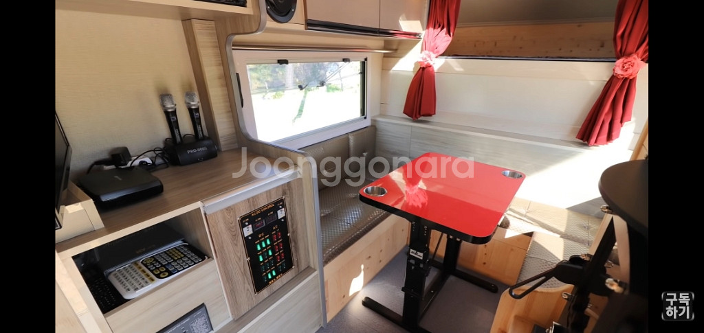 캠핑카 새것급 신차급 미사용 중고캠핑카--7