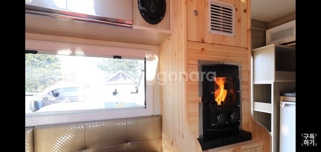 캠핑카 새것급 신차급 미사용 중고캠핑카--8