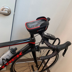 트렉 에몬다 s5 및 tacx 저항 롤러 팝니다