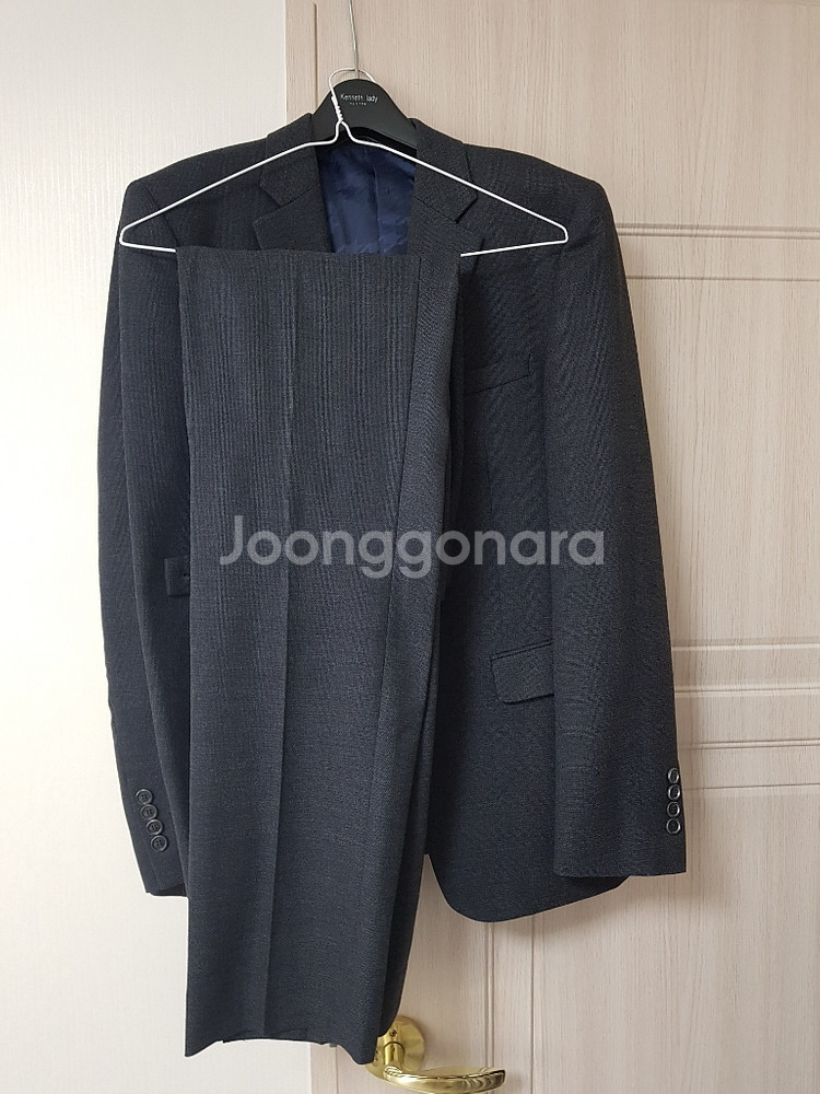 바쏘옴므 슬림핏 남자정장 (드라이클리닝 완료)--0