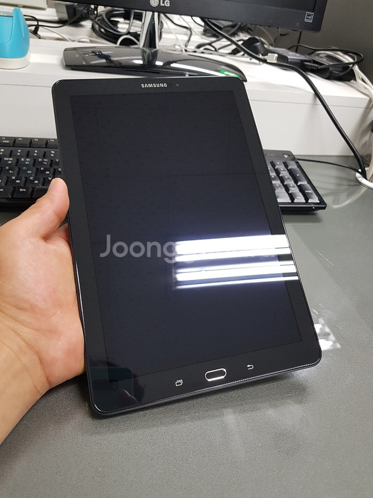 갤럭시탭A6 10.1 32기가 SM-P585NO 팝니다--0