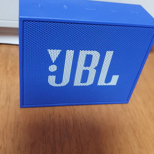 jbl 블루투스 스피커 만원에 팔아요