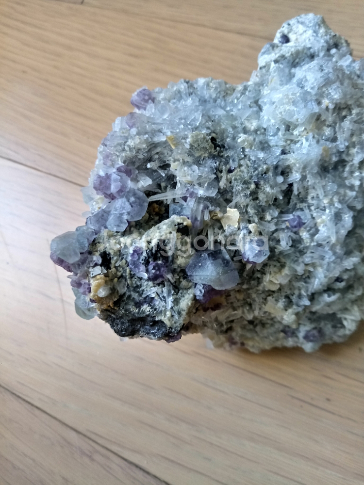 플루라이트(형석)&파라이트(황철석)&수정--4