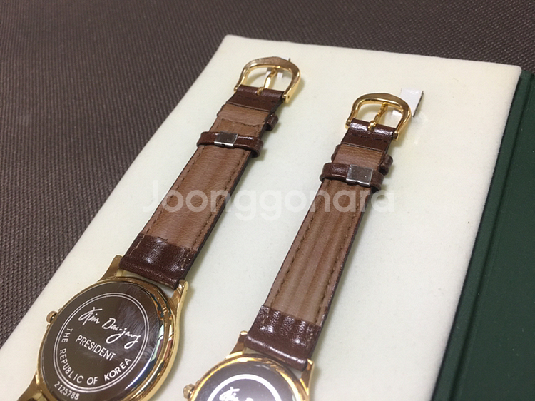 김대중 대통령 남녀손목시계세트 미사용품--7
