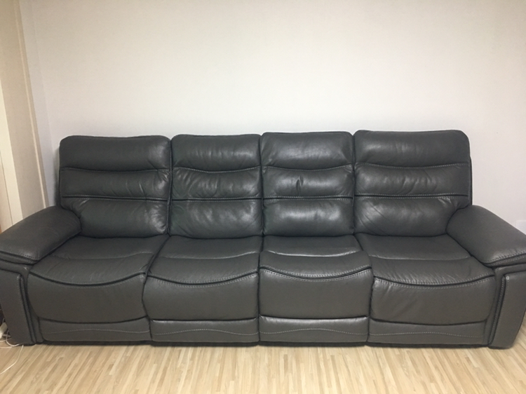 4인 리클라이너소파 (컵홀더기능포함.상태양호) --2