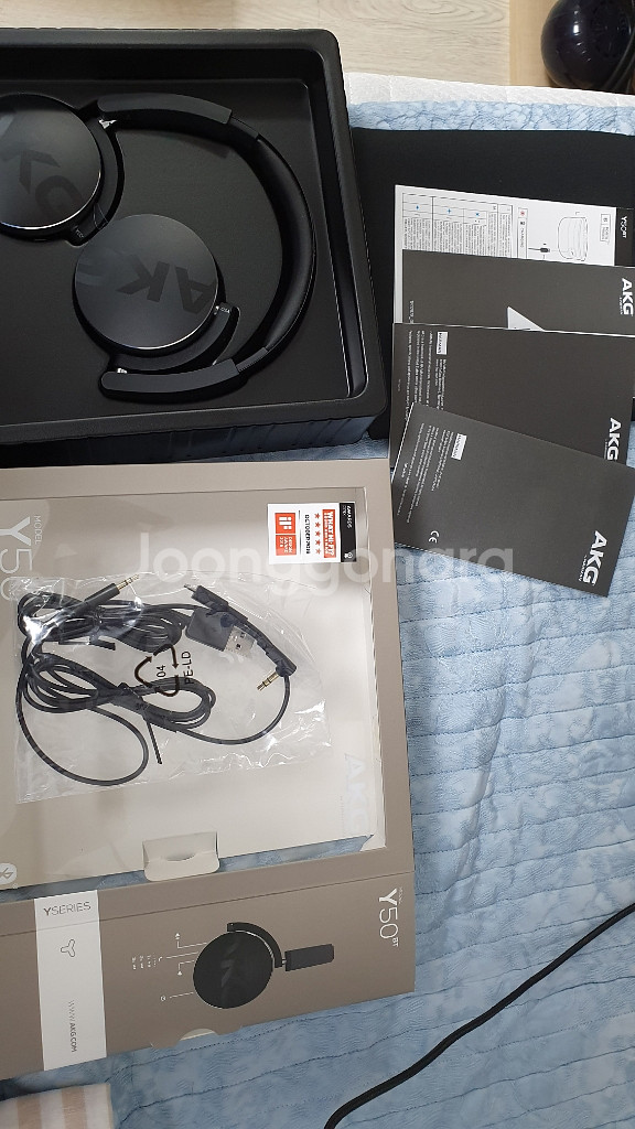 AKG y50헤드셋 판매합니다.--0