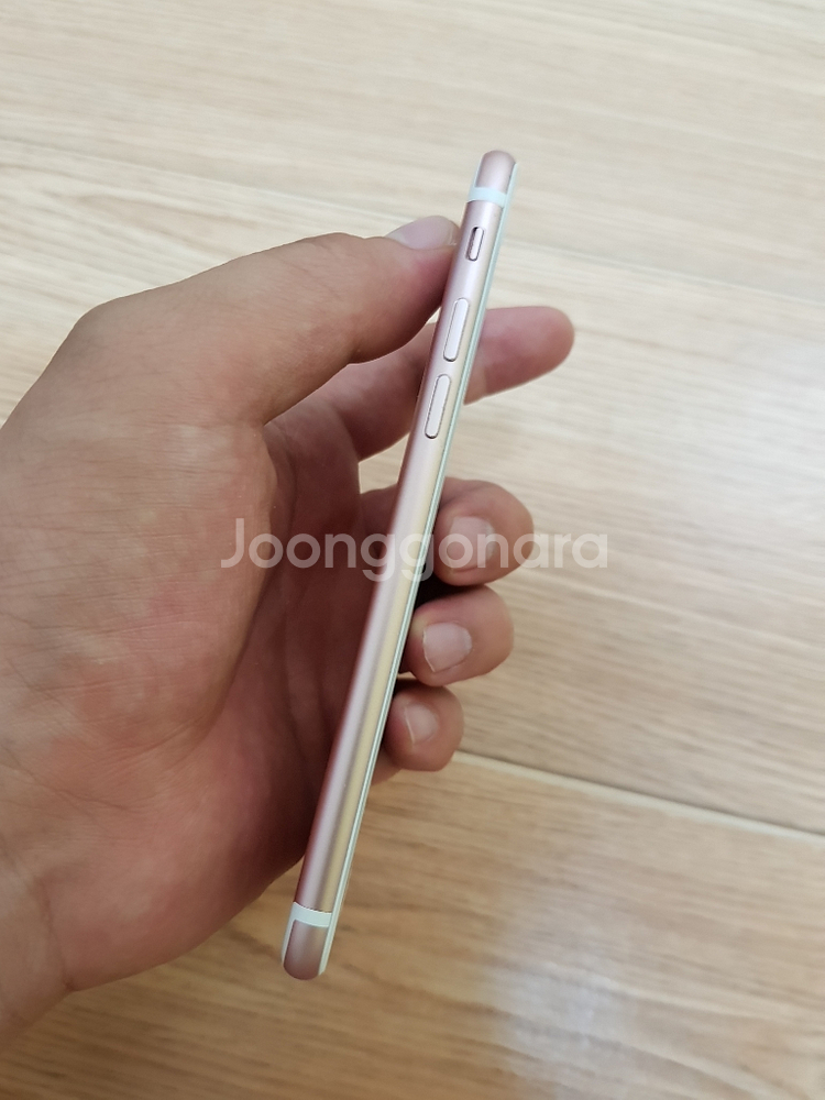 아이폰7 128기가 로즈골드 중고폰팝니다--2