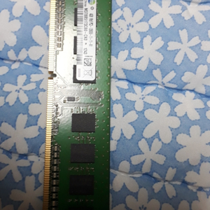 삼성 렘 DDR3 4GB 1개