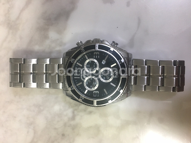 marc ecko 메탈시계팝니다.--1