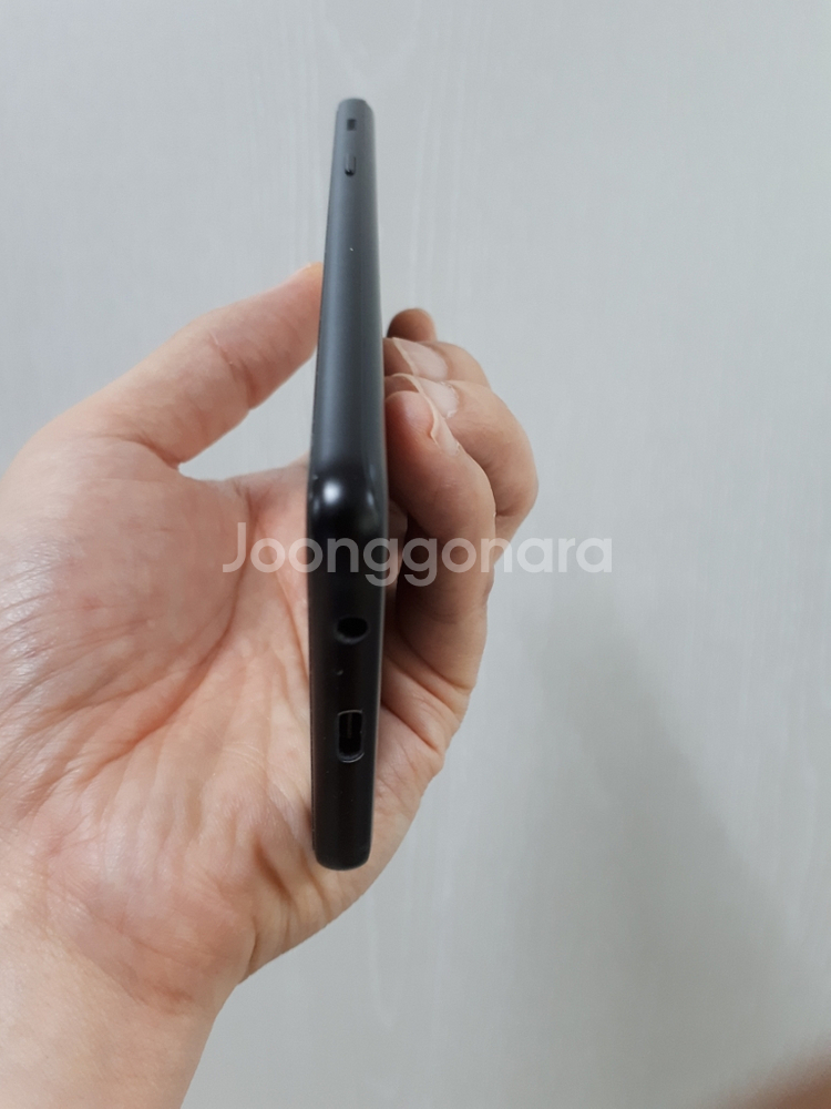 갤럭시A8 2018--1