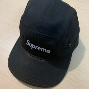 Supreme 슈프림 캠프캡 판매합니다.