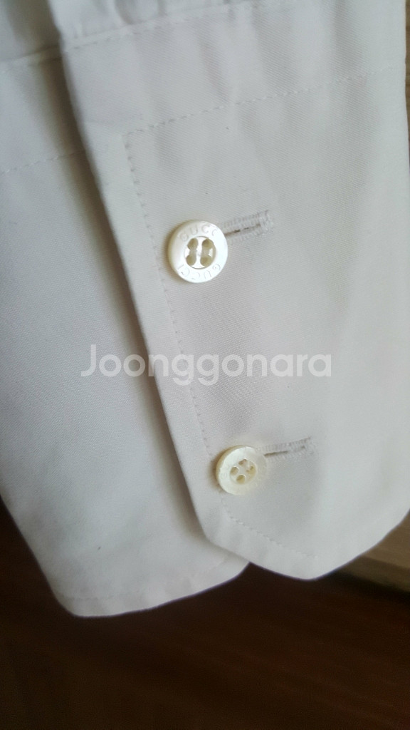 (이태리구입)구찌 엘라스틴 명품슬림셔츠팝니다--7