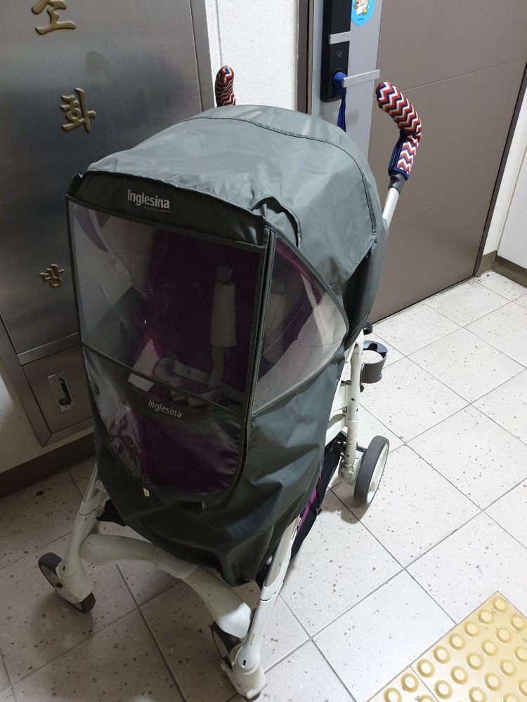잉글레시나 트롤리지 유모차--4