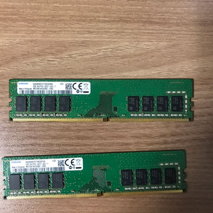 [서울직] ddr4 2400t 8g 두 개 싸게 팝니다